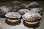 chocolate whoopie pies