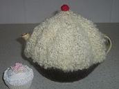 knitted cupcake tea cosy